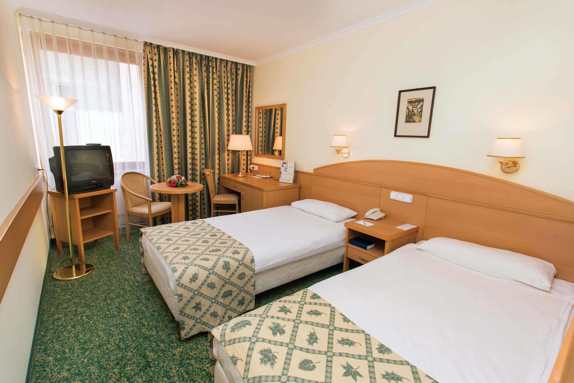 Danubius Hotel Erzsebet City Center Budapest Exteriör bild